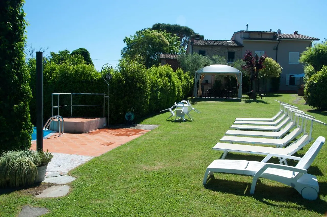 Casa Del Merlo SantʼAndrea di Compito 0*,  Italien